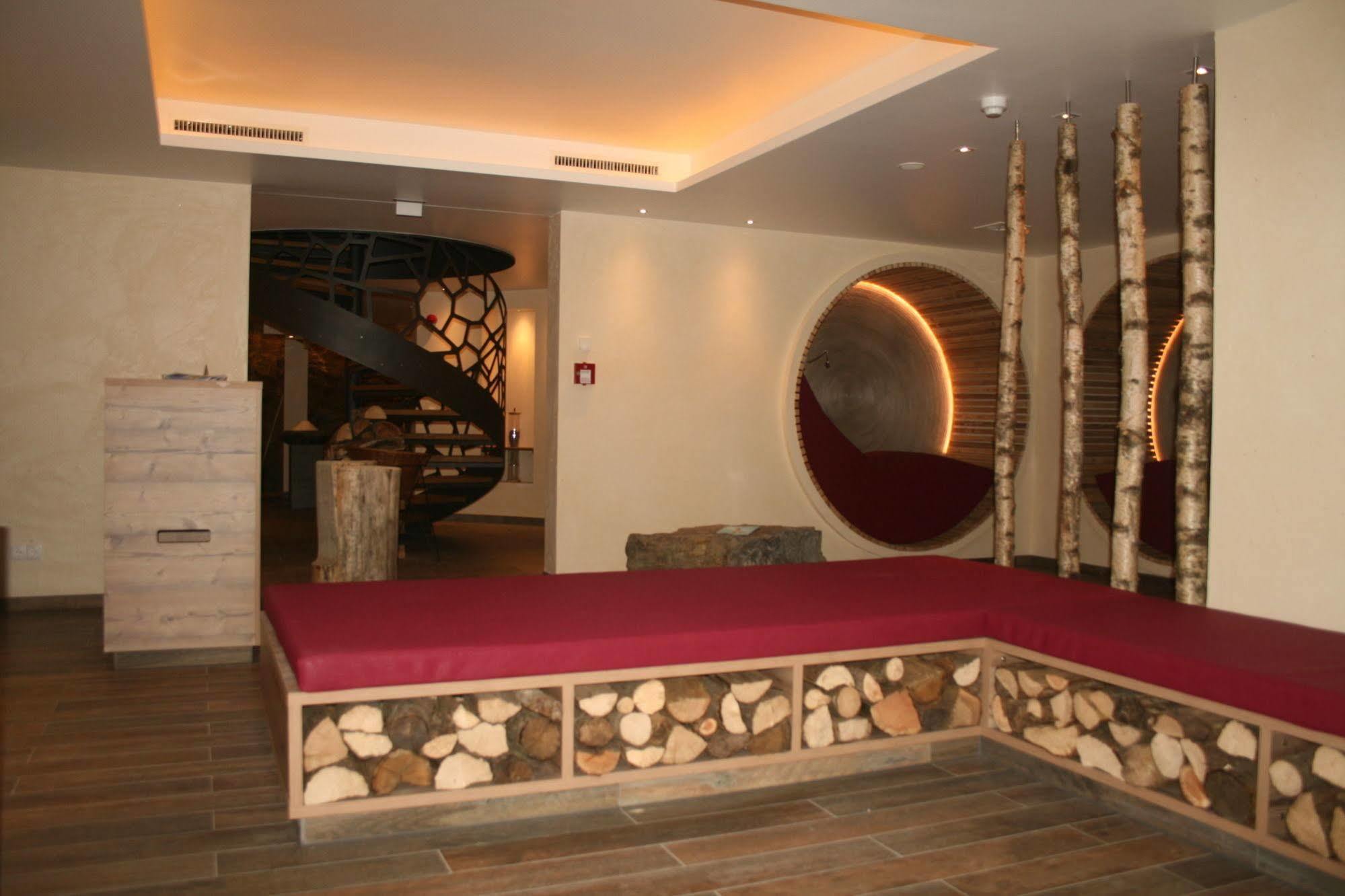 Logis Gourmet & Relax Hotel De La Sure Esch-sur-Sûre Exterior foto
